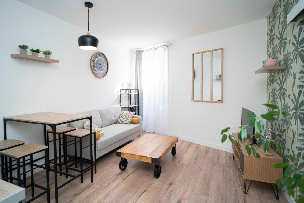 Onloc - Appart Reveil Proche Halles Avec Parking Pau Exterior foto