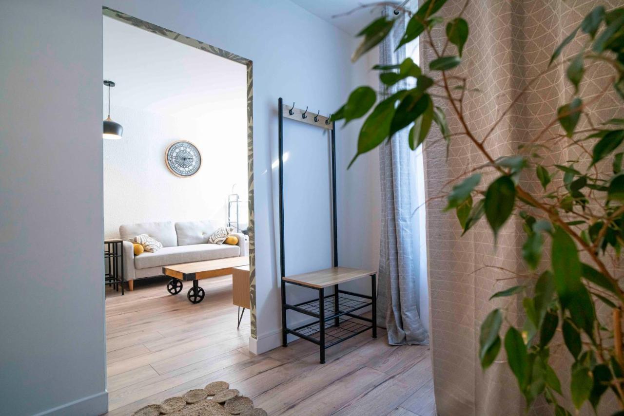 Onloc - Appart Reveil Proche Halles Avec Parking Pau Exterior foto
