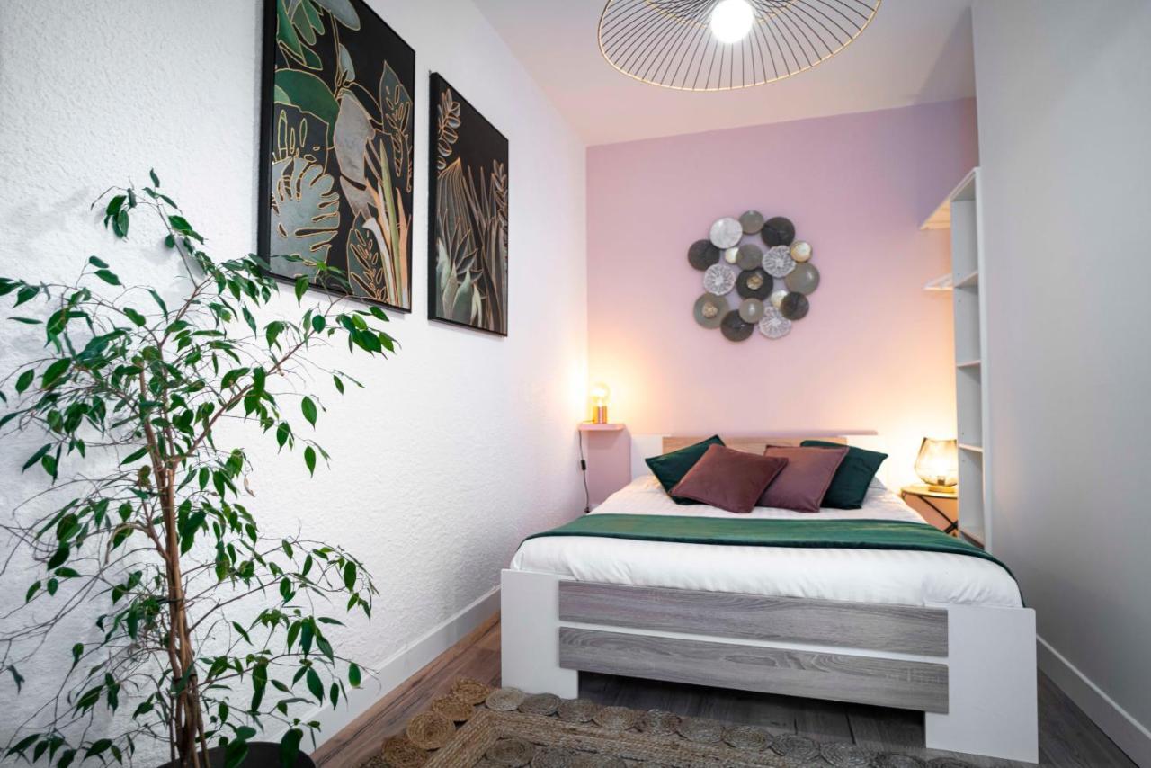 Onloc - Appart Reveil Proche Halles Avec Parking Pau Exterior foto