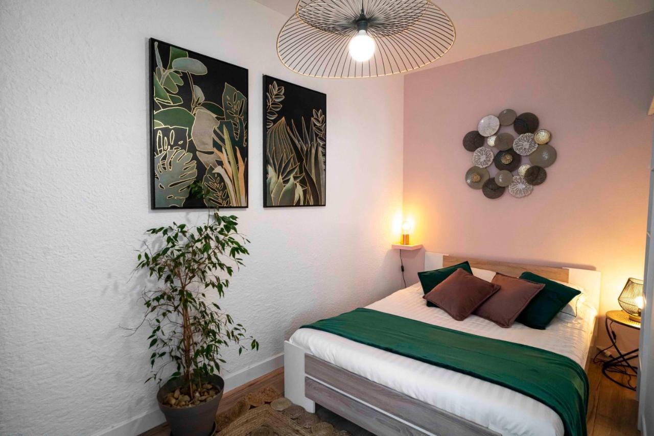 Onloc - Appart Reveil Proche Halles Avec Parking Pau Exterior foto